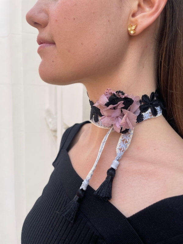 Anastasia choker