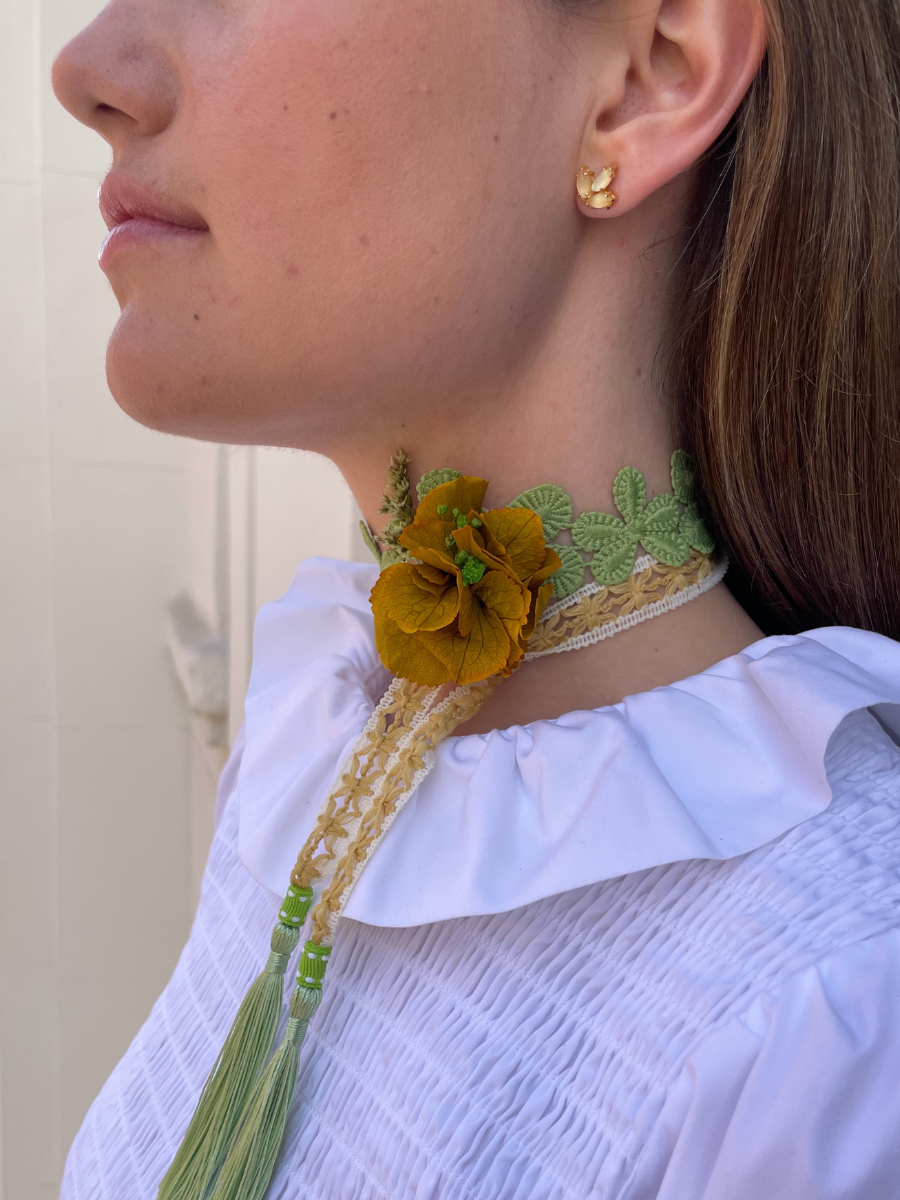 Anastasia choker