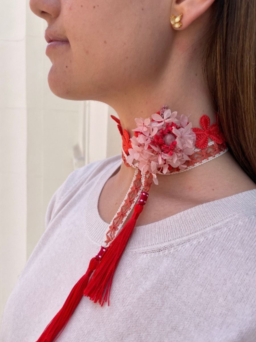 Anastasia choker