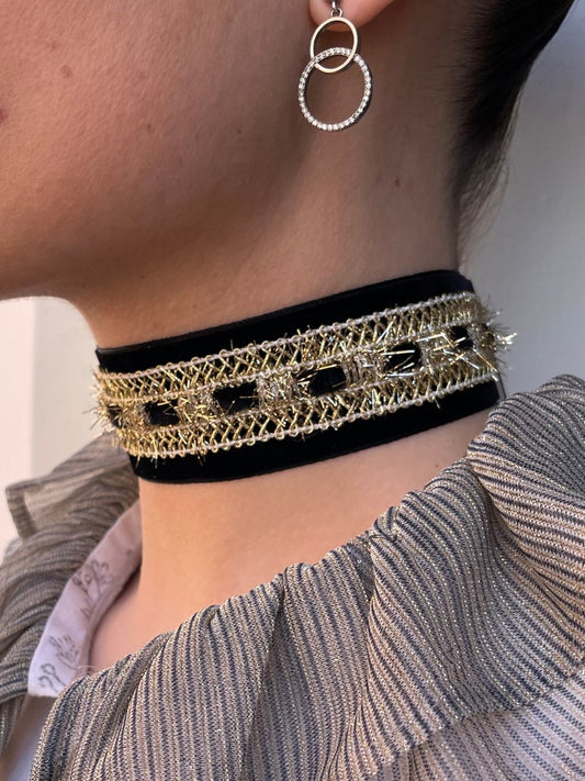 Noemi choker